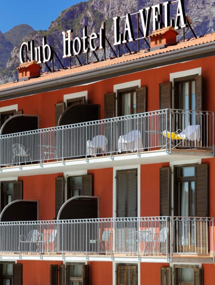 Club Hotel E Residence La Vela Torbole Sul Garda Exterior photo